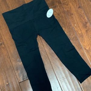 Soma slimming crop leggings